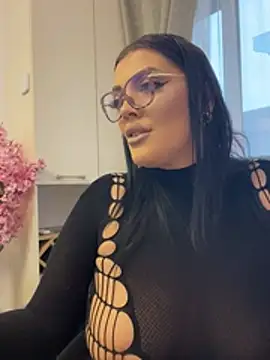 LeaRos online show from 01-15-26, 01:36