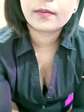 Snapshot of Queen_Kushi4 chatting on 07-05-26, 12:12 Queen Kushi4 online show from 07-05-26, 12:12