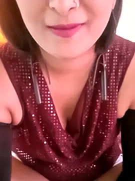 Snapshot of Queen_Kushi4 chatting on 06-15-26, 10:26 Queen Kushi4 online show from 06-15-26, 10:26