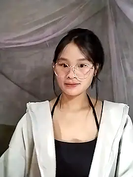 saronla 03 online show from 12-18-25, 02:16