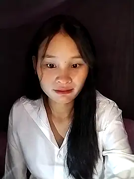 Snapshot of saronla_03 chatting on 10-27-25, 03:07 saronla 03 online show from 10-27-25, 03:07
