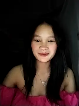 Snapshot of saronla_03 chatting on 10-07-25, 04:19 saronla 03 online show from 10-07-25, 04:19