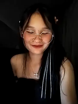 Snapshot of saronla_03 chatting on 09-23-25, 04:03 saronla 03 online show from 09-23-25, 04:03