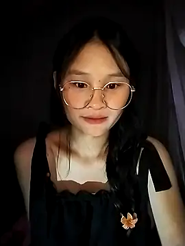 saronla 03 online show from 10-27-25, 03:57