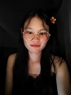 Snapshot of saronla_03 chatting on 09-20-25, 02:55 saronla 03 online show from 09-20-25, 02:55
