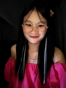Snapshot of saronla_03 chatting on 09-27-25, 03:18 saronla 03 online show from 09-27-25, 03:18