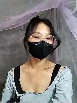 saronla 03 online show from 12-13-25, 08:04