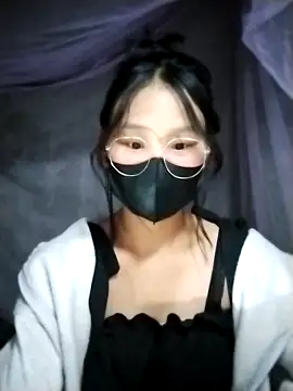 saronla 03 online show from 11-20-25, 03:45