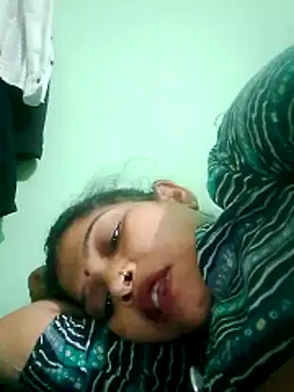 Snapshot of Chandrakanta-Devi chatting on 02-26-26, 12:16 Chandrakanta-Devi online show from 02-26-26, 12:16
