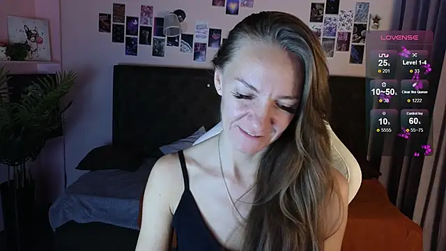 Snapshot of Jesica_mooon chatting on 10-09-25, 01:28 Jesica mooon online show from 10-09-25, 01:28