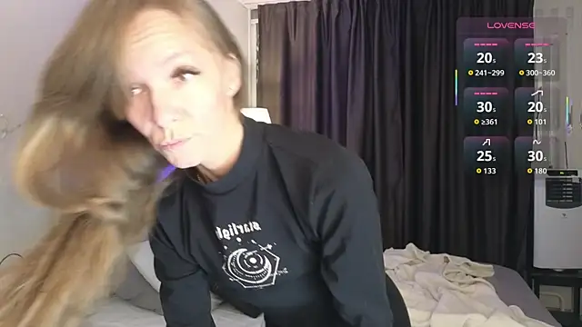 Jesica mooon online show from 11-13-25, 01:31