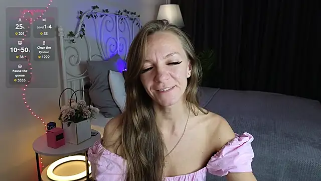 Snapshot of Jesica_mooon chatting on 10-20-25, 01:29 Jesica mooon online show from 10-20-25, 01:29