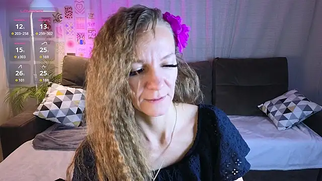 Snapshot of Jesica_mooon chatting on 10-18-25, 01:29 Jesica mooon online show from 10-18-25, 01:29