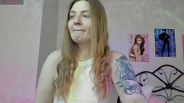 Snapshot of Ruby_Al1en chatting on 02-11-26, 01:16 Ruby Al1en online show from 02-11-26, 01:16