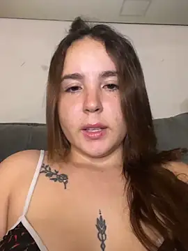 m0ranguinh0s2 online show from 05-20-26, 02:19