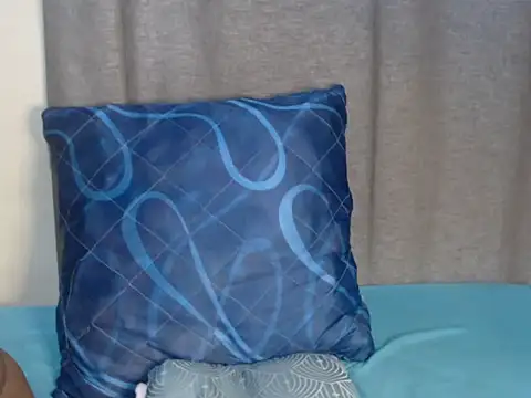 Snapshot of ScarlettNoire chatting on 09-27-25, 03:12 ScarlettNoire online show from 09-27-25, 03:12