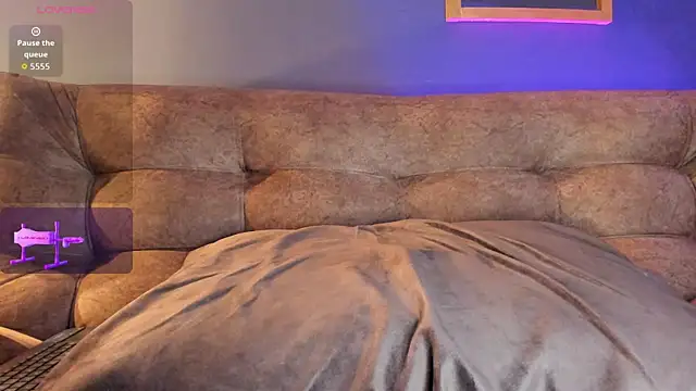 RACHELRUIZ online show from 11-13-25, 06:23