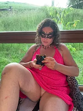 Snapshot of Nadja_Noir chatting on 06-05-26, 06:24 Nadja Noir online show from 06-05-26, 06:24