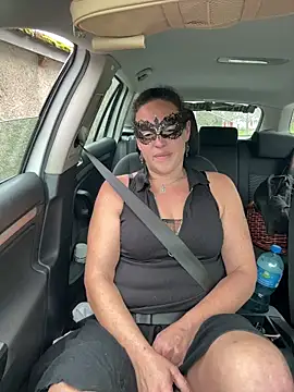 Nadja Noir online show from 11-16-25, 10:31