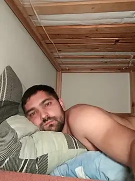 Snapshot of flr196 chatting on 09-19-25, 07:18 flr196 online show from 09-19-25, 07:18