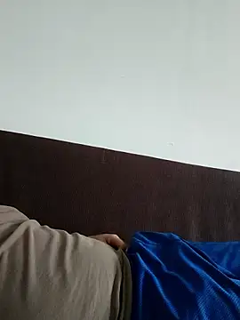 Snapshot of flr196 chatting on 01-07-26, 12:10 flr196 online show from 01-07-26, 12:10