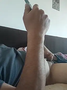 Snapshot of flr196 chatting on 03-15-26, 08:10 flr196 online show from 03-15-26, 08:10