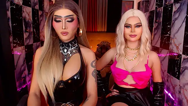 IndestructibleLily online show from 12-19-25, 10:34