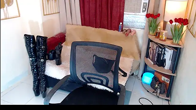 KYLINE WIILLS online show from 02-19-26, 10:01