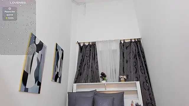 Mistt Mia online show from 03-19-26, 06:30