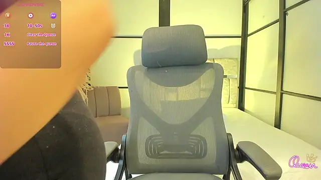 SamaraAnders  online show from 04-04-26, 05:03