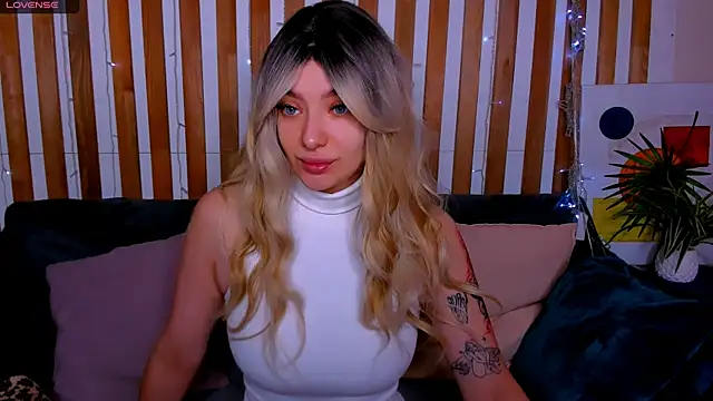 Emily Tylerr online show from 02-25-26, 12:44