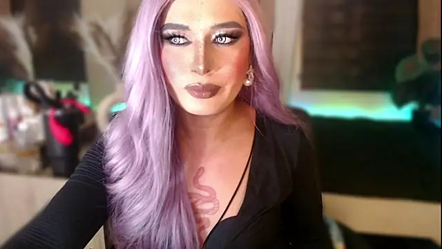 Snapshot of mslilly_croft chatting on 02-08-26, 05:43 mslilly croft online show from 02-08-26, 05:43