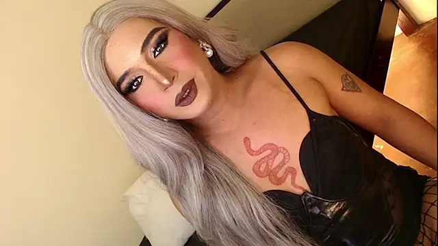 Snapshot of mslilly_croft chatting on 01-08-26, 04:46 mslilly croft online show from 01-08-26, 04:46