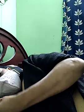 mallu-lover online show from 12-05-25, 03:21