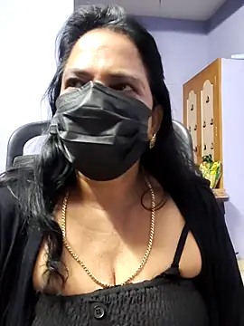 mallu-lover online show from 10-26-25, 05:57