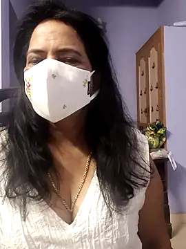 mallu-lover online show from 11-16-25, 02:27