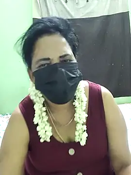 Snapshot of mallu-lover chatting on 09-16-25, 05:14 mallu-lover online show from 09-16-25, 05:14