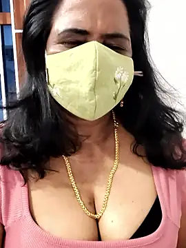 mallu-lover online show from 01-07-26, 04:34