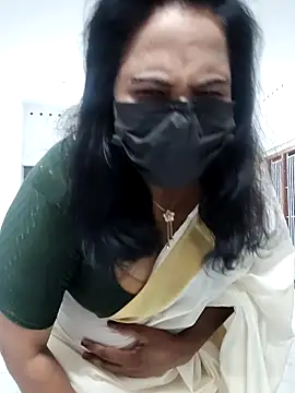 Snapshot of mallu-lover chatting on 05-03-26, 01:58 mallu-lover online show from 05-03-26, 01:58