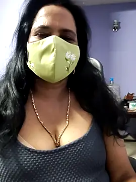 mallu-lover online show from 11-26-25, 08:36