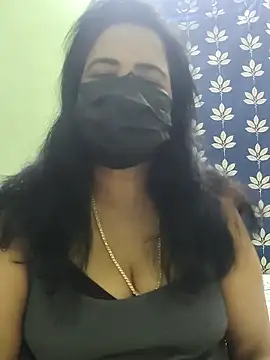 Snapshot of mallu-lover chatting on 10-20-25, 03:01 mallu-lover online show from 10-20-25, 03:01