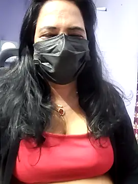 Snapshot of mallu-lover chatting on 10-17-25, 01:42 mallu-lover online show from 10-17-25, 01:42