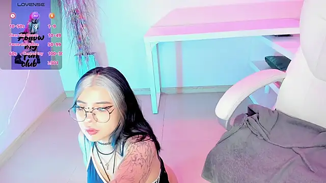 pinkk deemon online show from 10-02-25, 01:36