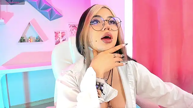 pinkk deemon online show from 10-18-25, 02:08