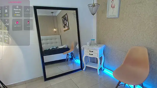 Miladiosa online show from 10-24-25, 12:26