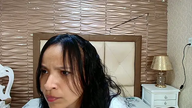 Miladiosa online show from 05-15-26, 12:03