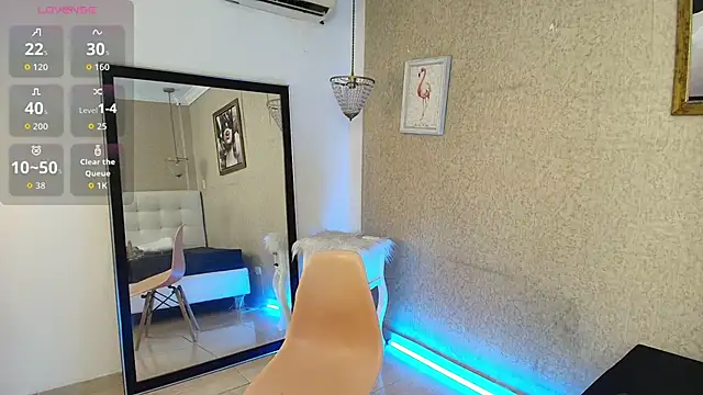 Miladiosa online show from 10-23-25, 12:15