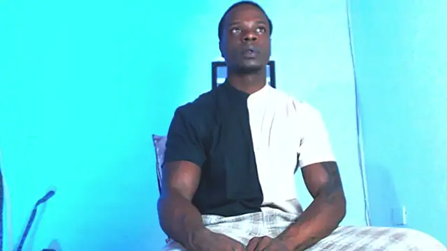 Snapshot of MrByronStallion chatting on 11-05-25, 03:04 MrByronStallion online show from 11-05-25, 03:04