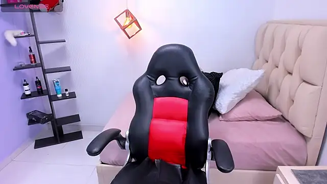 ROSIE MOSS online show from 01-14-26, 10:35