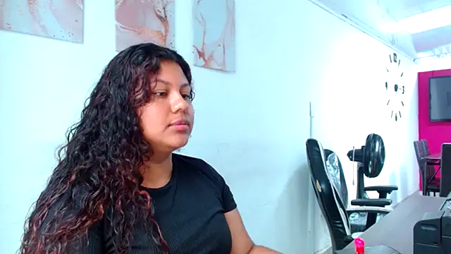 CloeStron online show from 02-20-26, 05:37